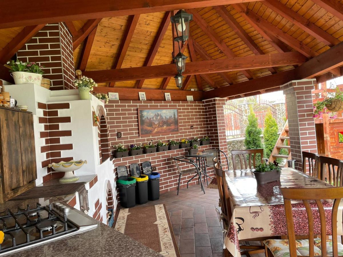 Pensiunea Select Curtea de Argeş Extérieur photo