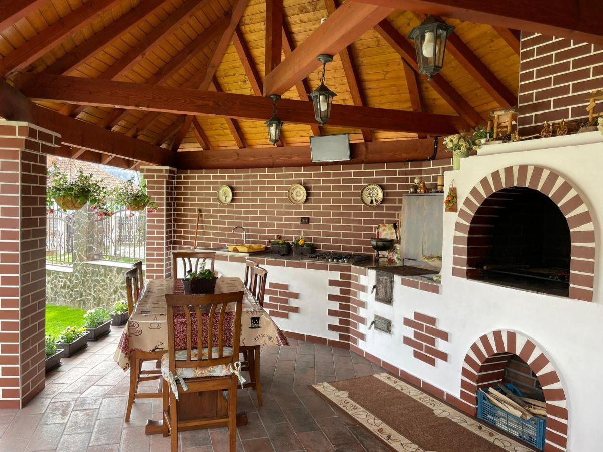 Pensiunea Select Curtea de Argeş Extérieur photo