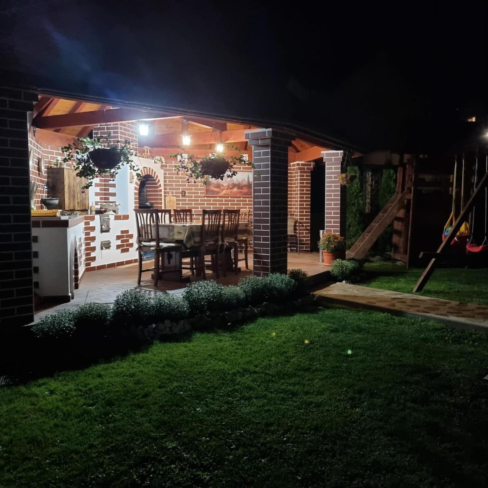 Pensiunea Select Curtea de Argeş Extérieur photo