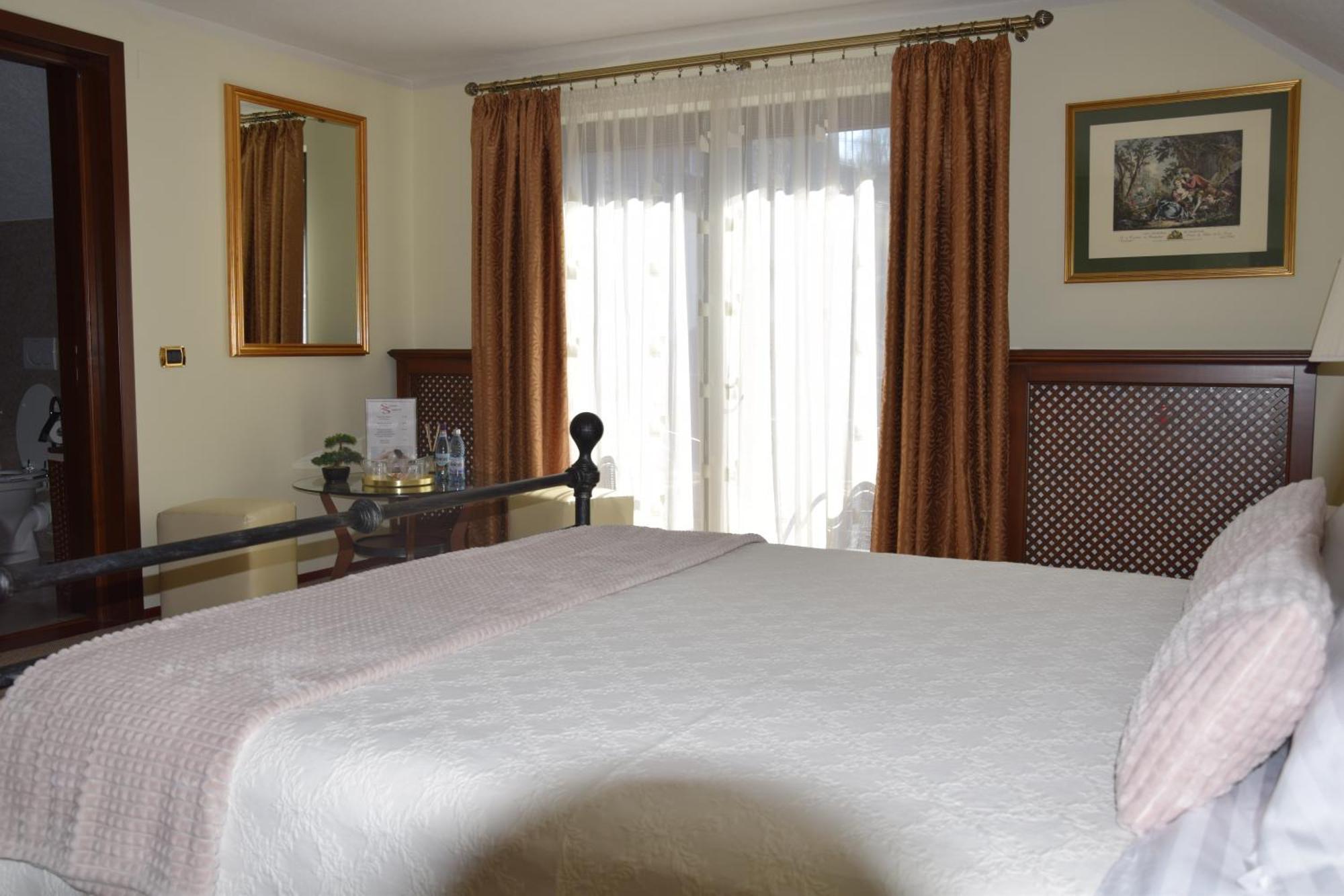 Pensiunea Select Curtea de Argeş Extérieur photo