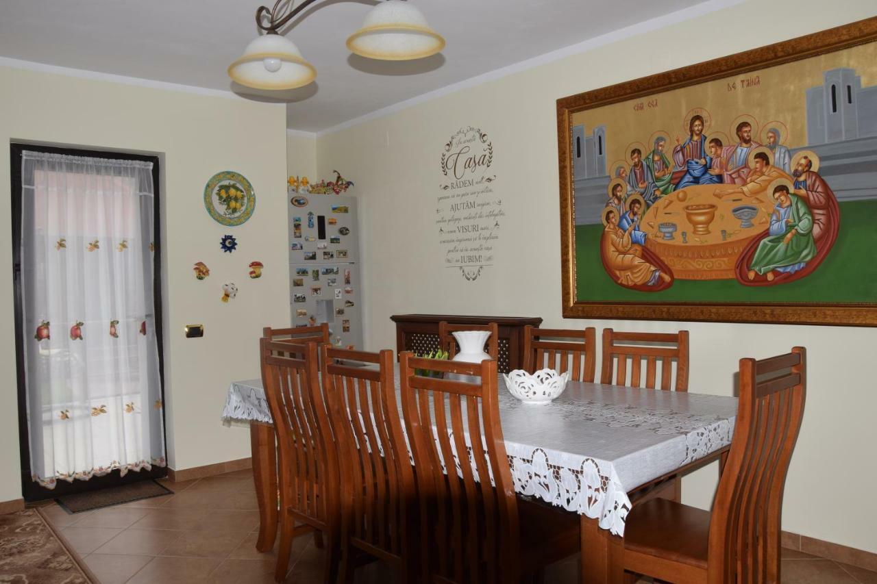Pensiunea Select Curtea de Argeş Extérieur photo